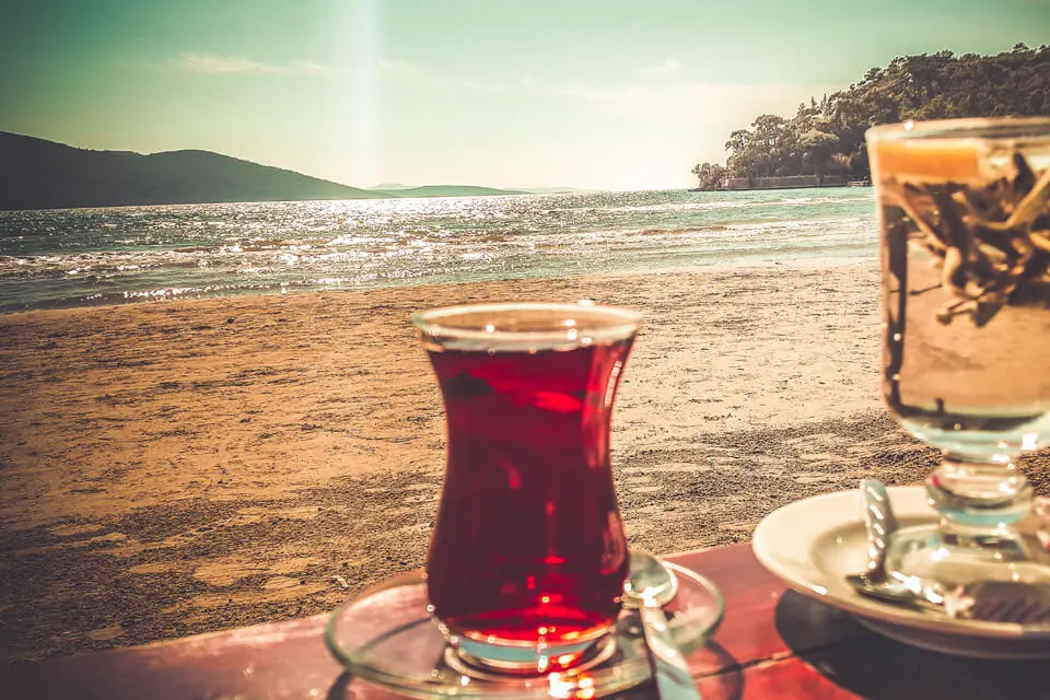 イギリスの紅茶の飲み方から世界の紅茶事情まで