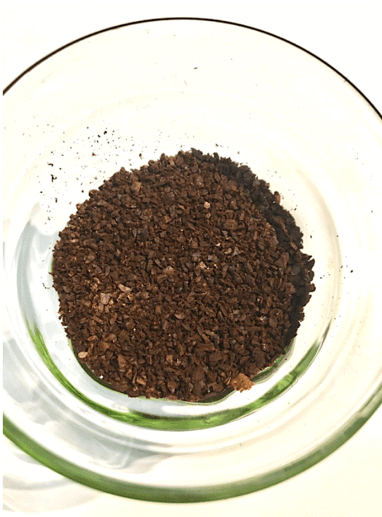カフェインレスコーヒー_挽く